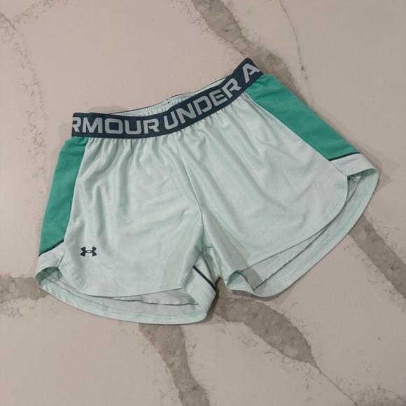 Under Armour 3.0 Twist Play Up Shorts Women’s Small Loose Fit Mint Green Workout - Picture 1 of 5